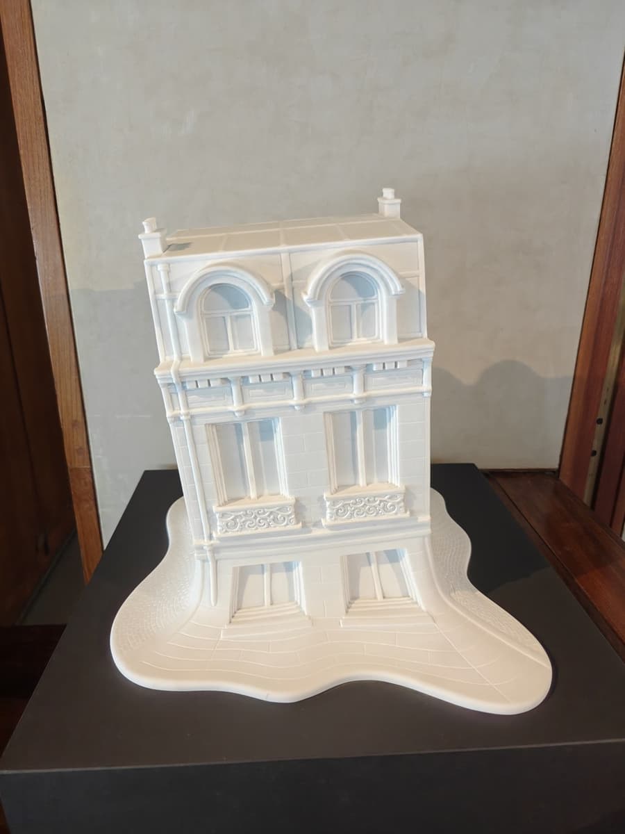 Леандро Эрлих. Maison Fond