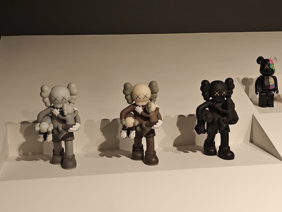 KAWS. Clean Slate