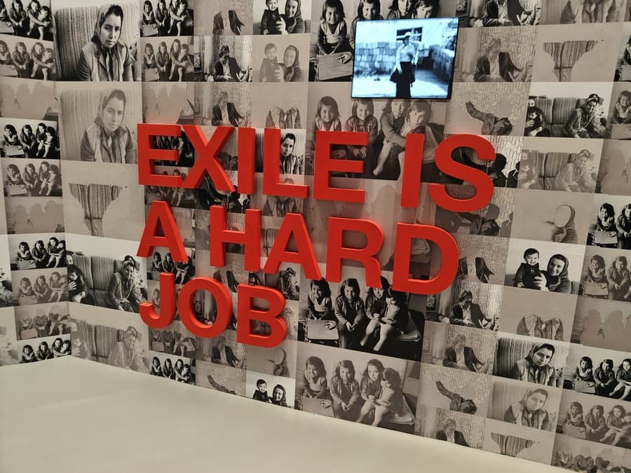 Нил Ялтер. Exile Is a Hard Job
